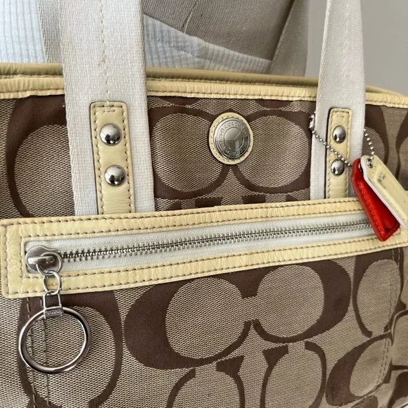 Coach Daisy signature tote tan brown yellow shoulder bag - Picture 10 of 11